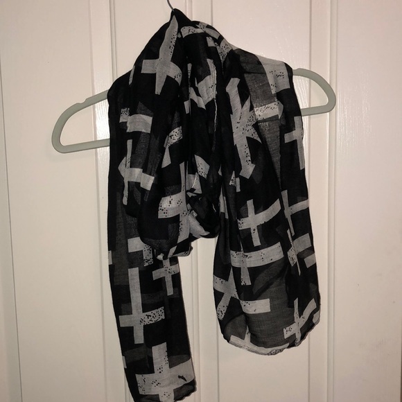 Black and White Cross Scarf - Picture 1 of 1
